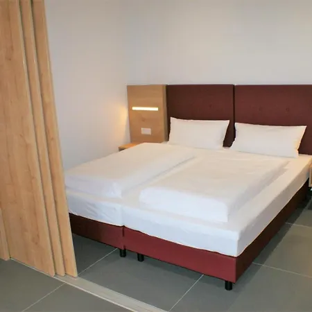 No151 Szálloda 3*